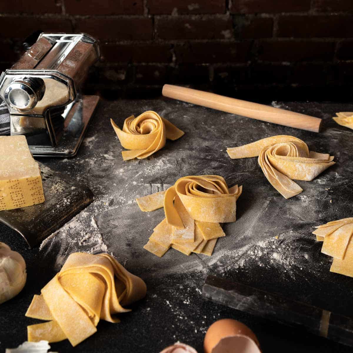 Pasta Cutter Rolling Pin Made in Italy. Fettuccine, Spaghetti, Pappardelle,  Tagliatelle 