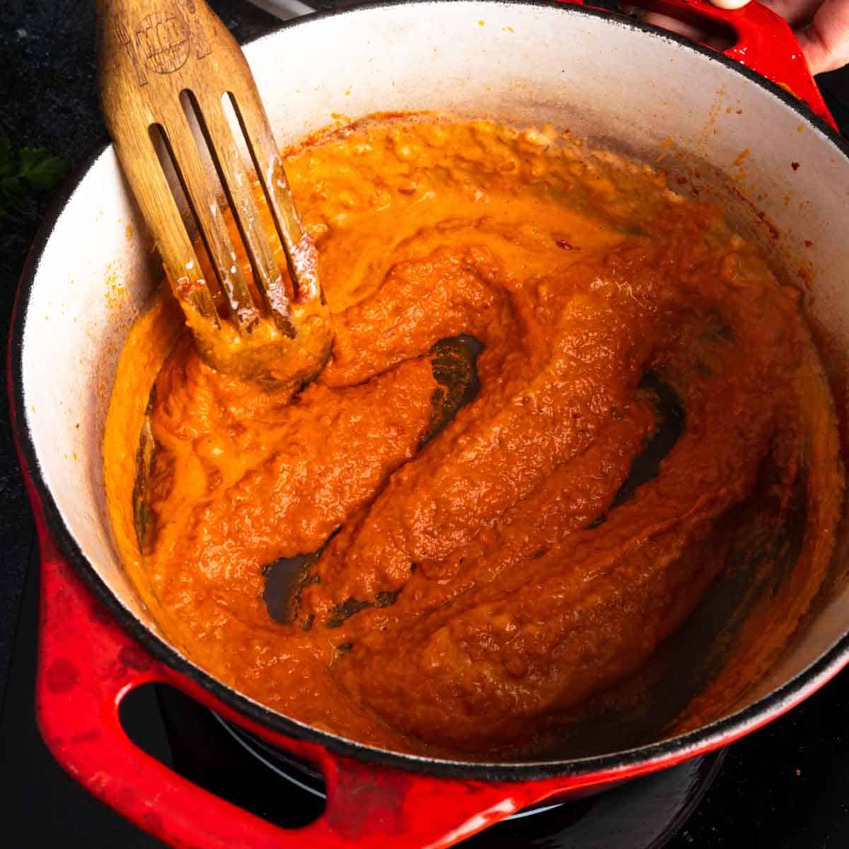 A pot of creamy 'Nduja vodka sauce