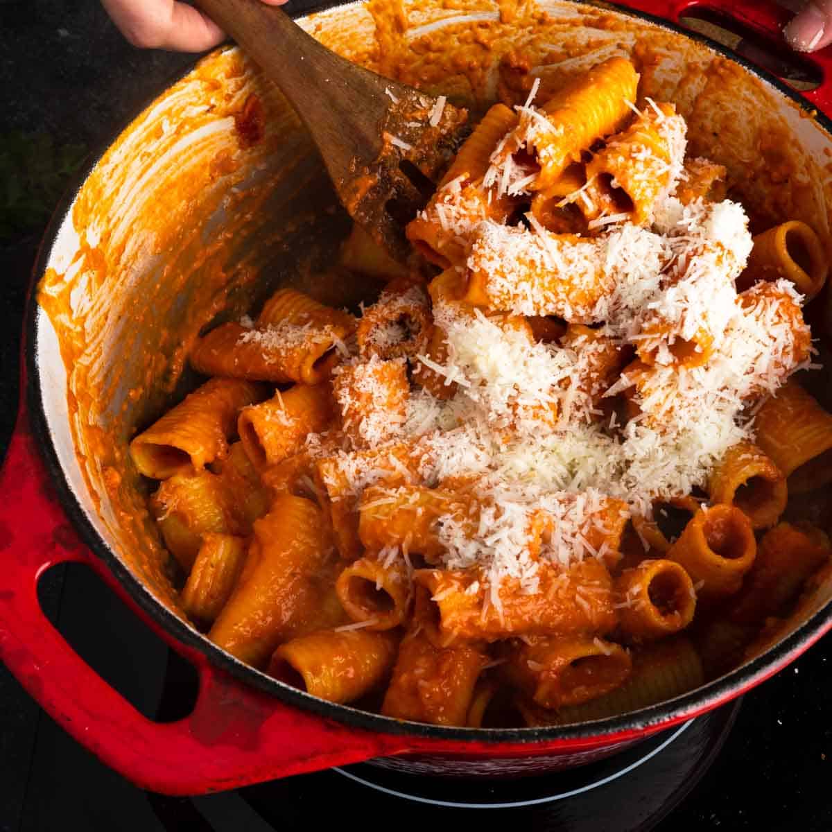 A big pot of 'Nduja pasta coved in cheese