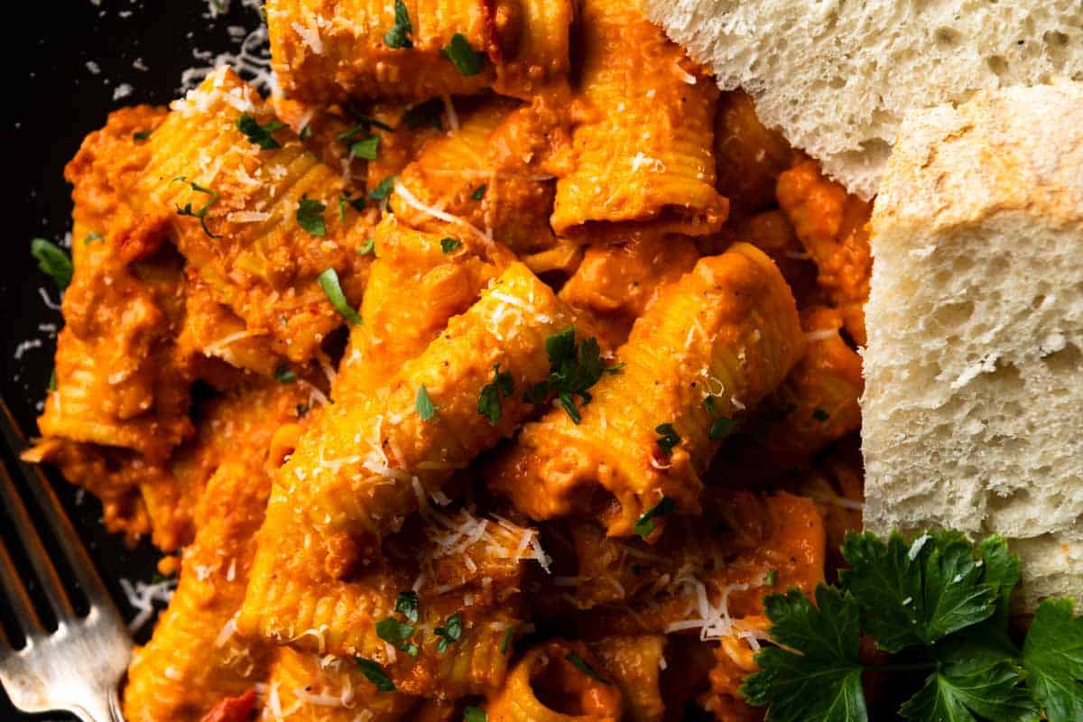 A close up picture of nduja vodka sauce pasta